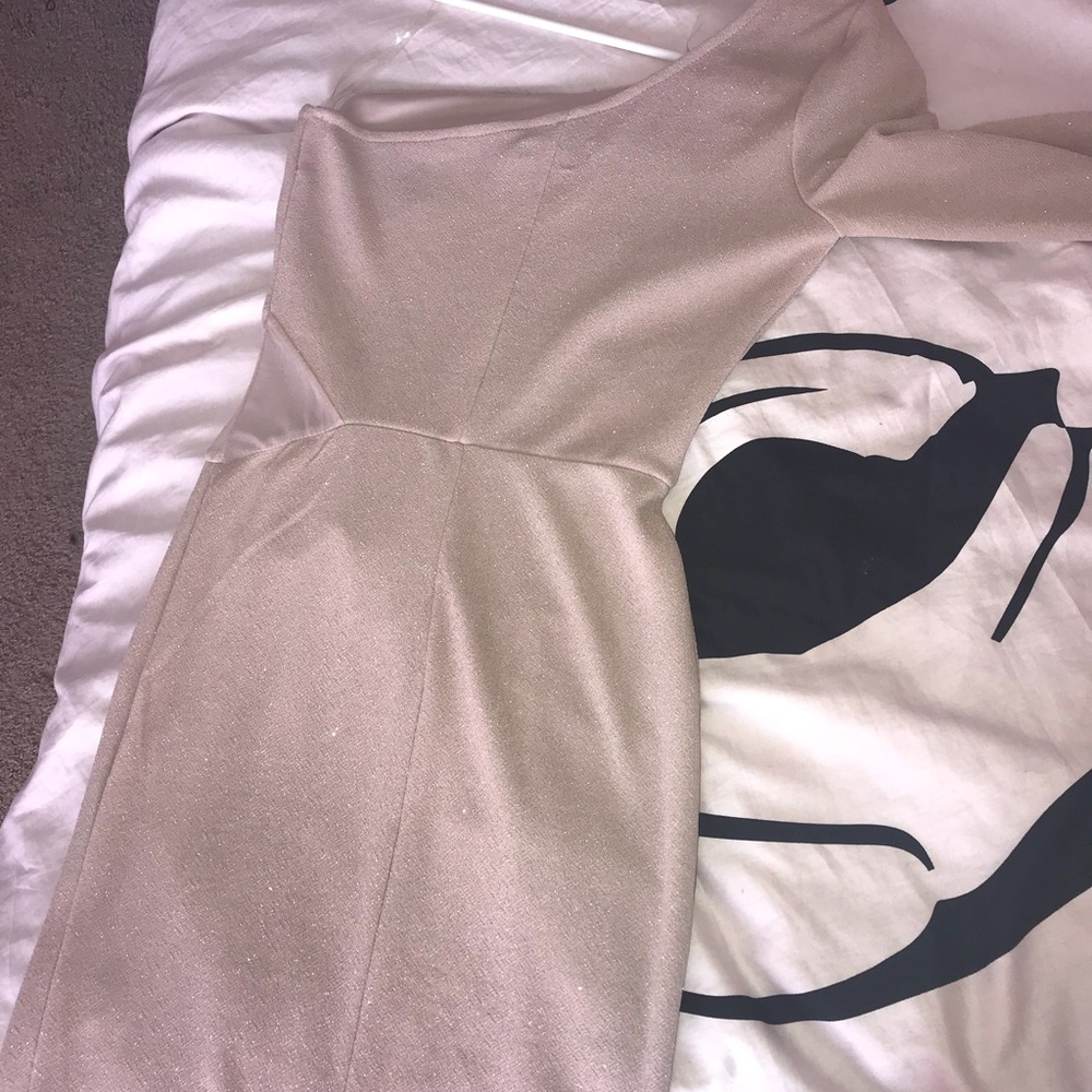 Dress - Picture 4 of 4